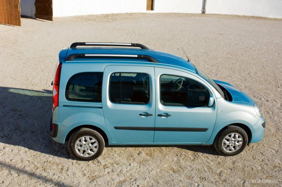  Renault Kangoo 2008 года  (фото 17 из 59)